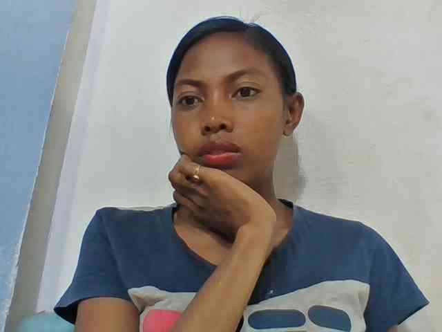 Layah7 webcam