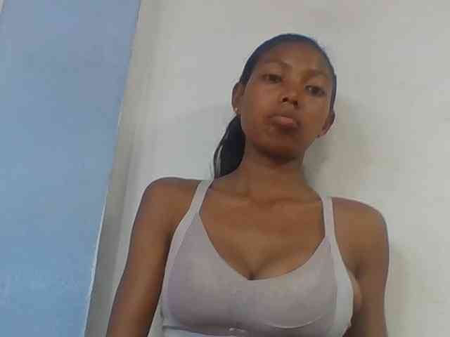 Layah7 webcam