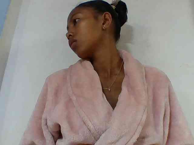 Layah7 webcam