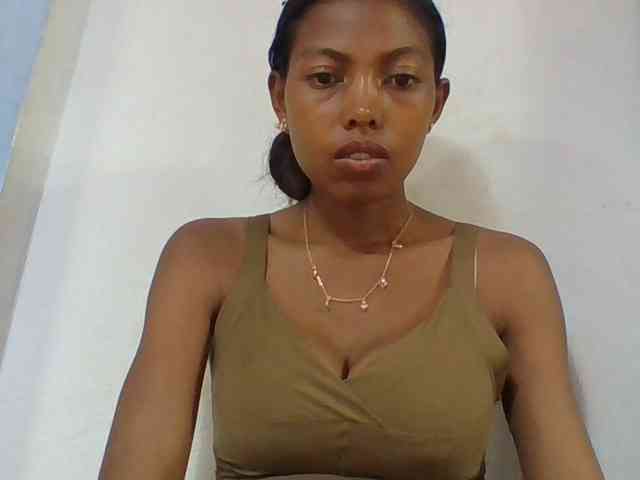 Layah7 webcam