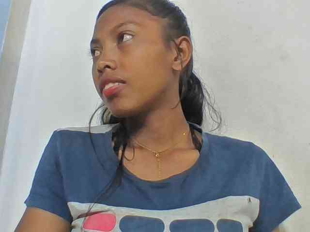 Layah7 webcam