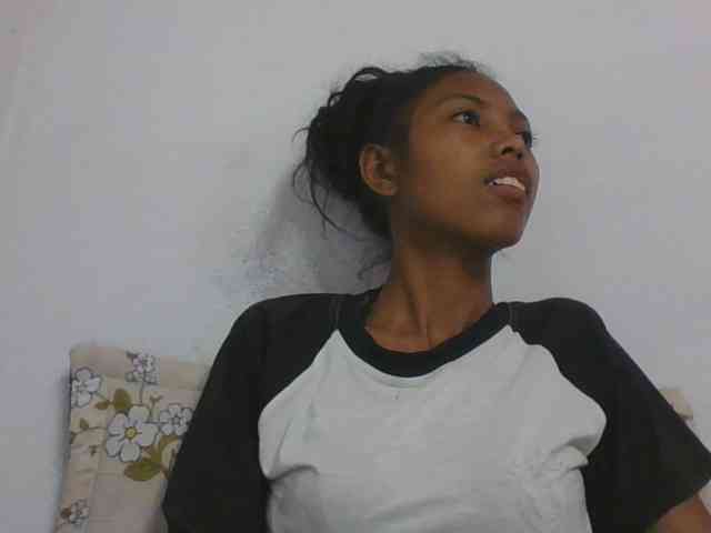 Layah7 webcam