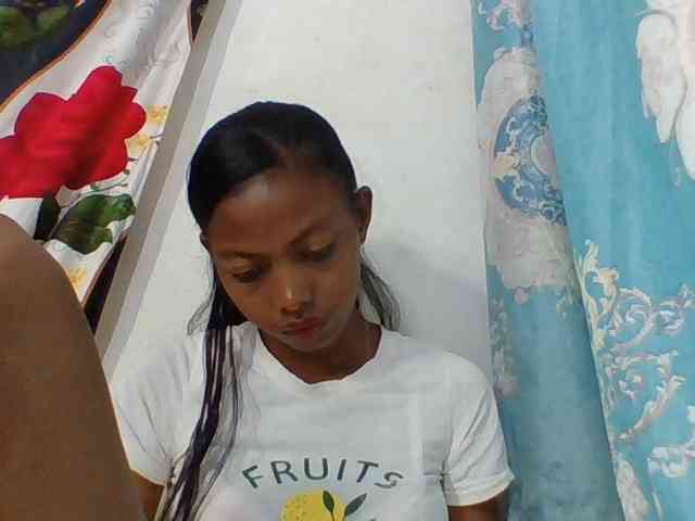Layah7