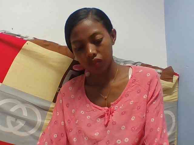 Layah7 webcam