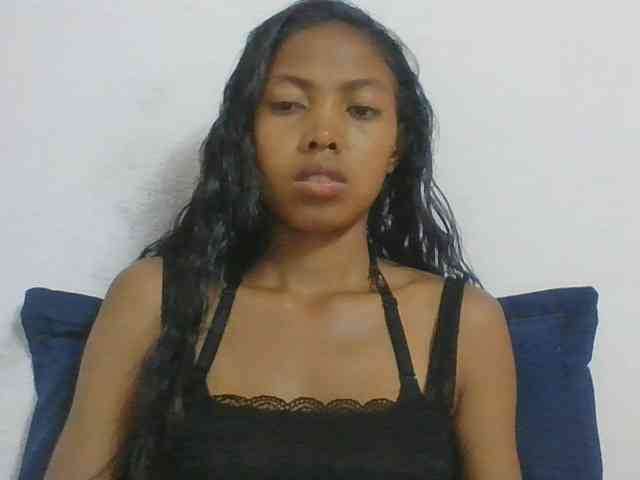 Layah7