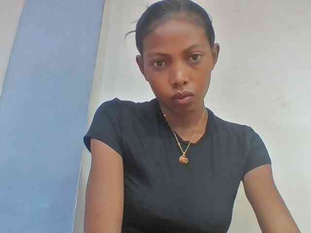 Layah7 webcam