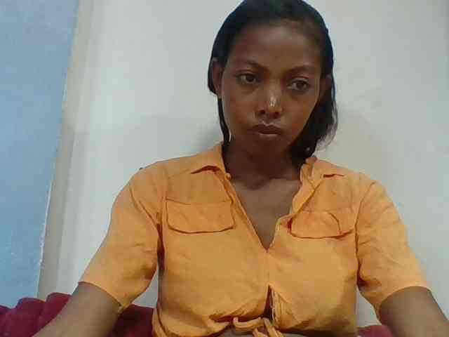 Layah7 webcam