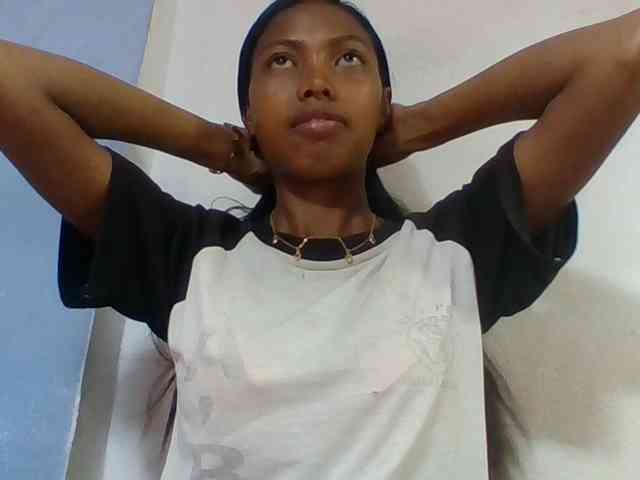Layah7