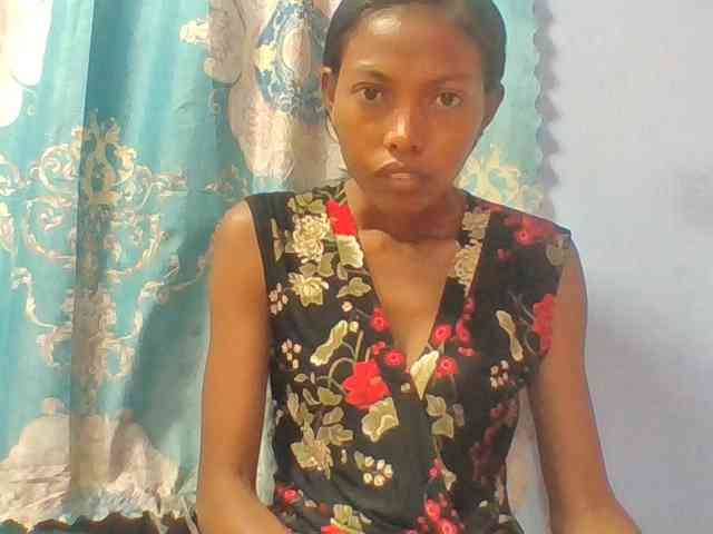 Layah7