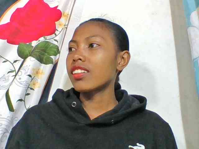Layah7 webcam