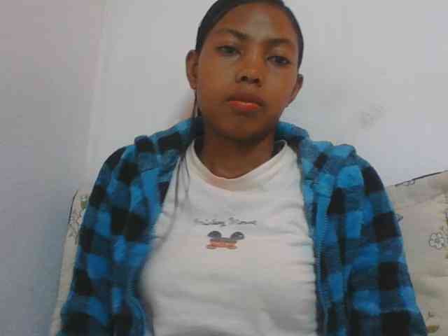 Layah7