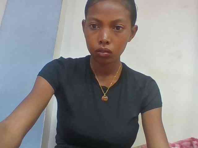 Layah7 webcam