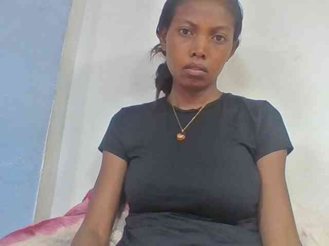 Layah7 webcam