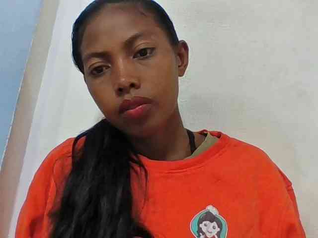 Layah7