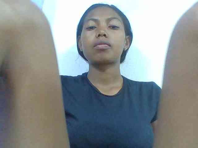 Layah7