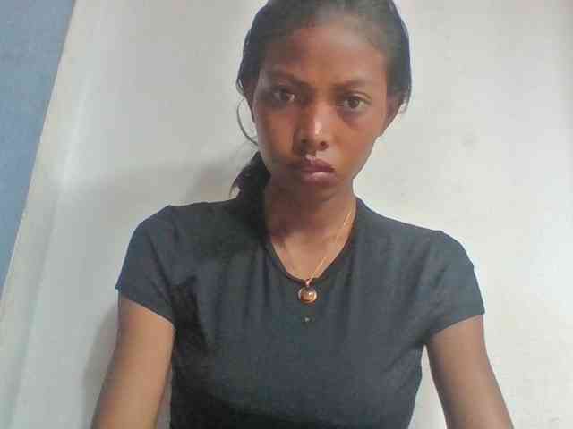 Layah7 webcam