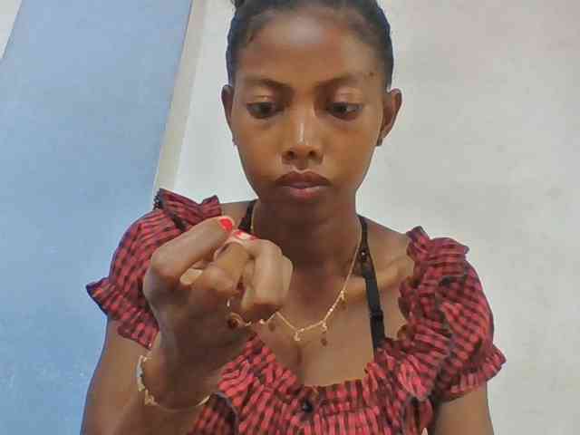 Layah7 webcam