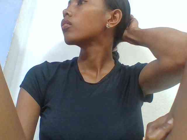 Layah7
