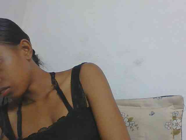 Layah7