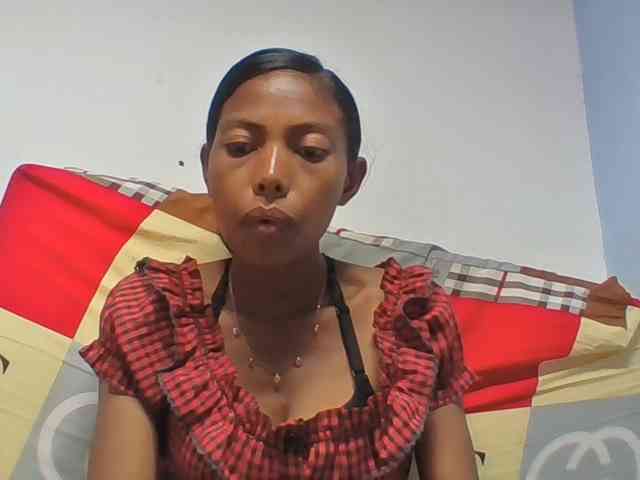 Layah7