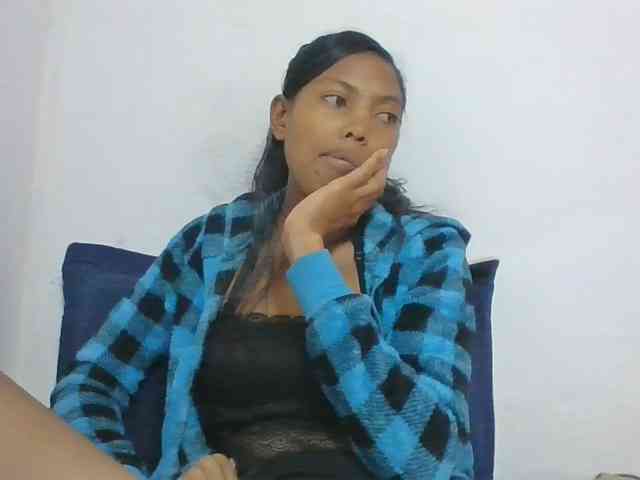 Layah7