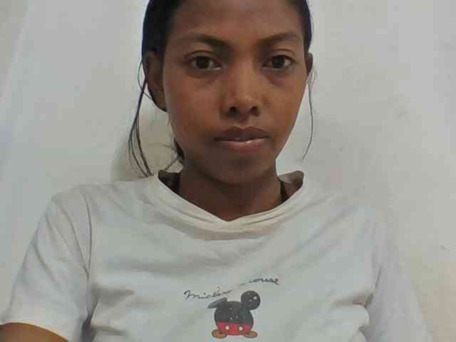 Layah7 webcam