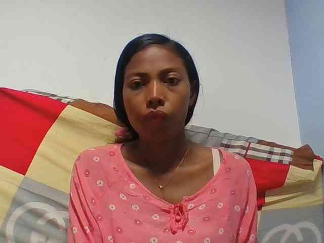 Layah7 webcam
