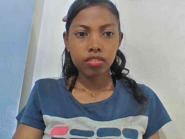 Layah7 webcam