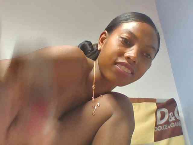 Layah7 webcam