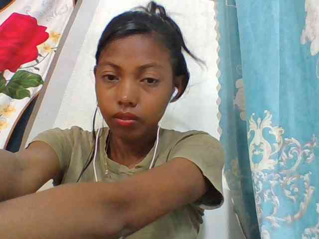 Layah7 webcam