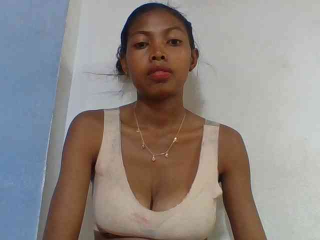 Layah7 webcam