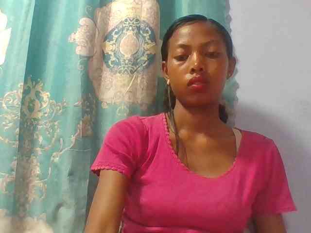 Layah7 webcam