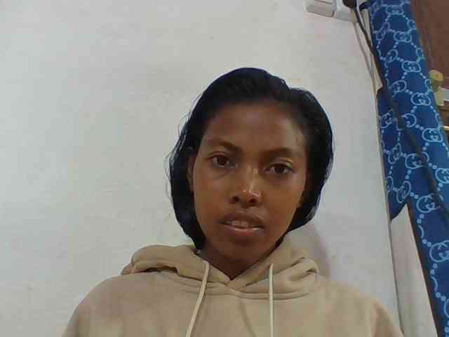 Layah7 Layah7
