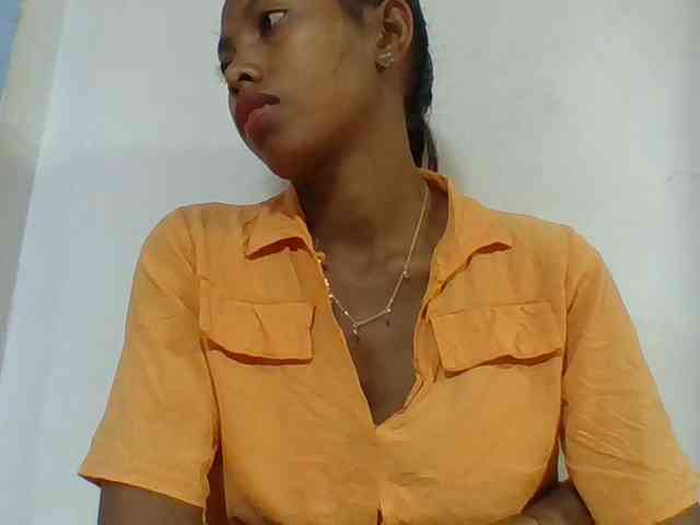 Layah7 webcam