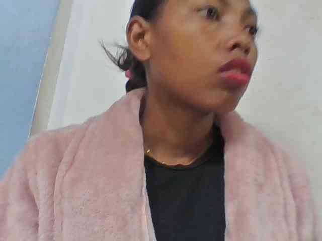 Layah7 webcam