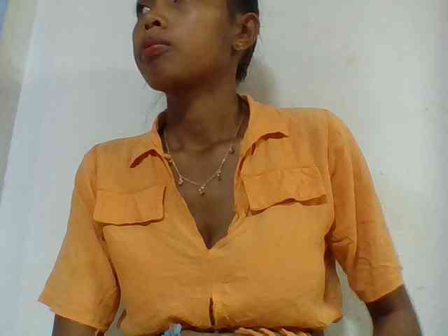 Layah7 webcam