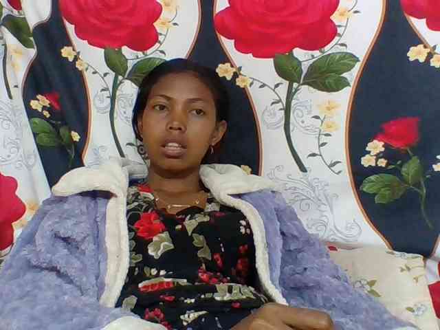 Layah7 webcam