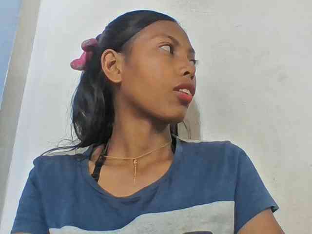 Layah7