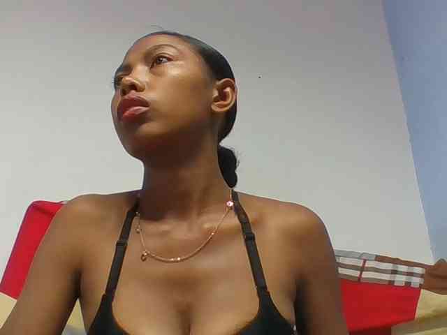 Layah7 webcam