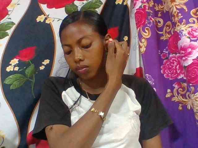 Layah7 webcam