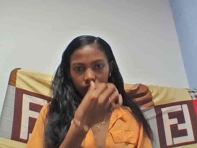 Layah7 webcam