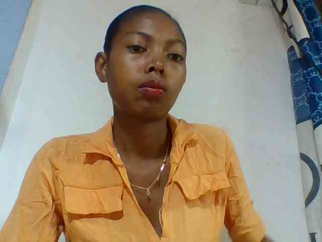 Layah7 webcam