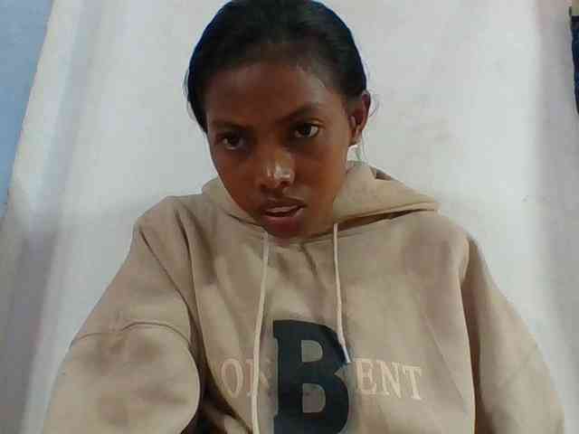 Layah7 webcam