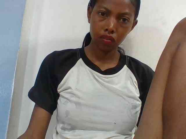 Layah7 webcam