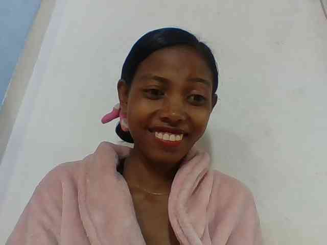 Layah7 webcam