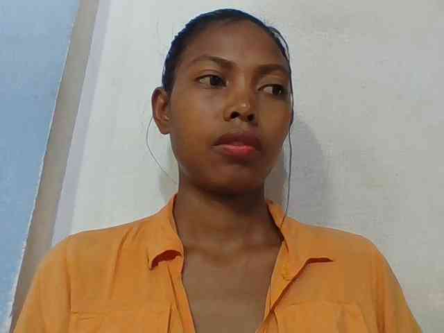 Layah7 webcam