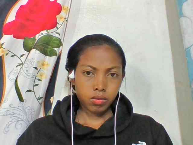 Layah7 Layah7