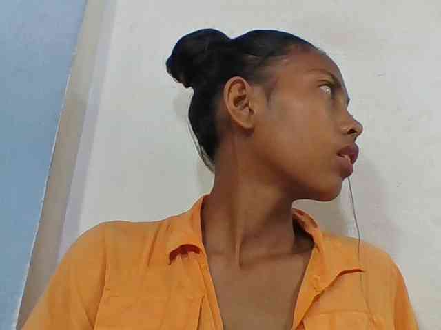 Layah7 webcam
