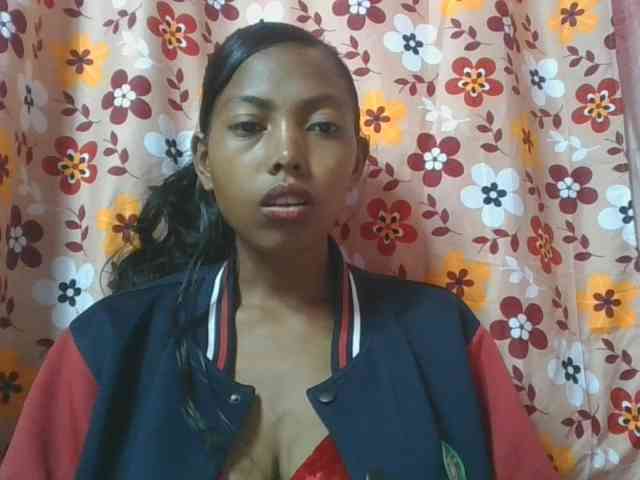 Layah7 webcam