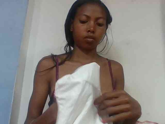 Layah7 webcam